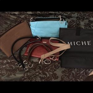 Miche Purse with accessories!